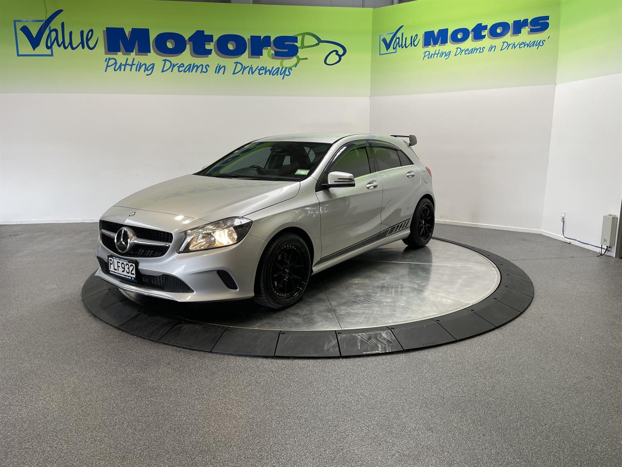 2015 Mercedes-Benz A 180