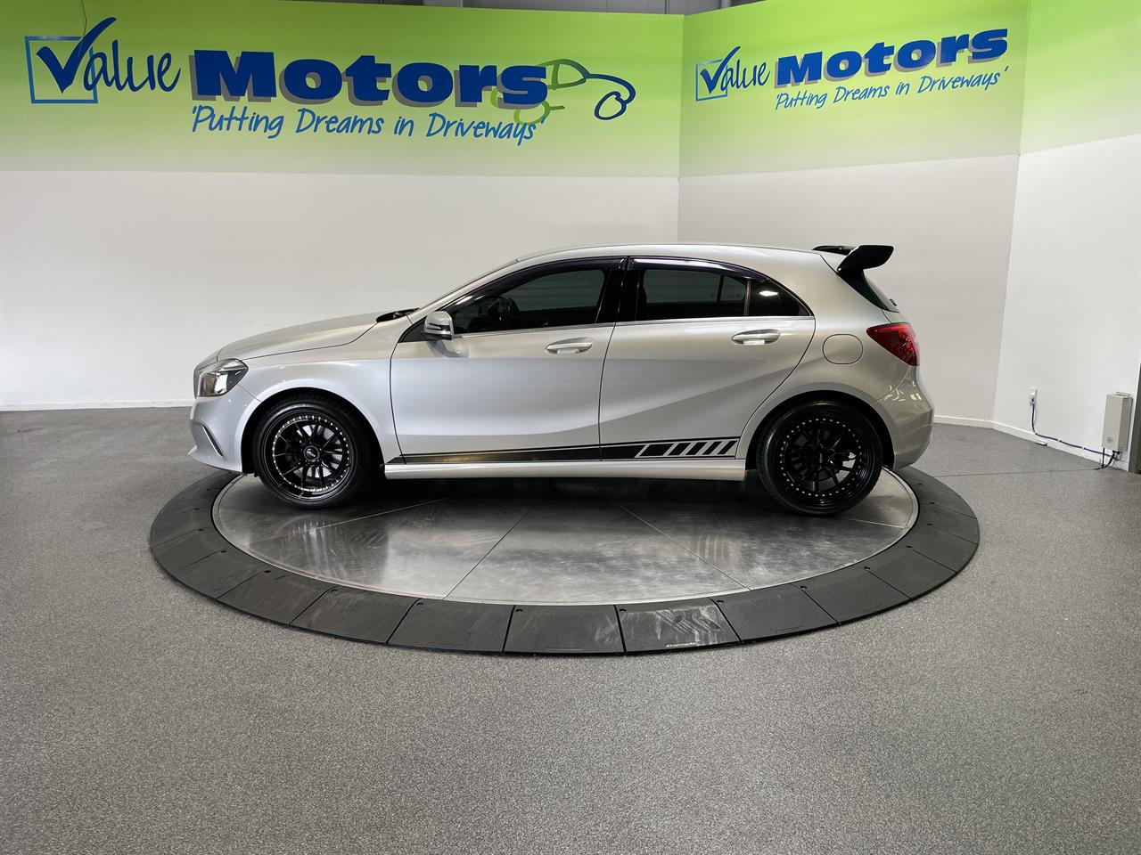 2015 Mercedes-Benz A 180