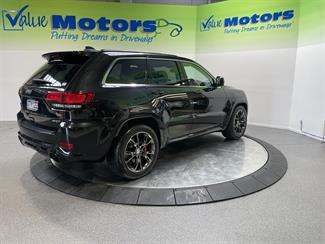 2014 Jeep grand cherokee - Thumbnail