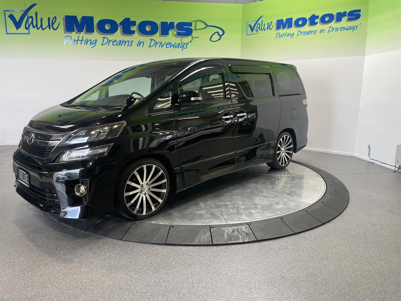 2013 Toyota Vellfire