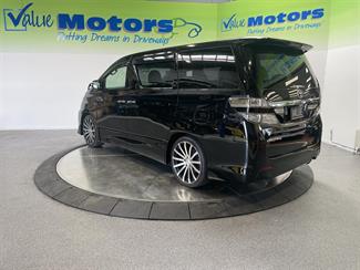 2013 Toyota Vellfire - Thumbnail