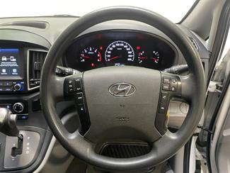 2019 HYUNDAI Iload - Thumbnail