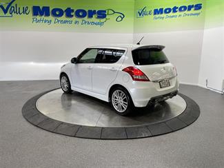 2013 Suzuki swift - Thumbnail