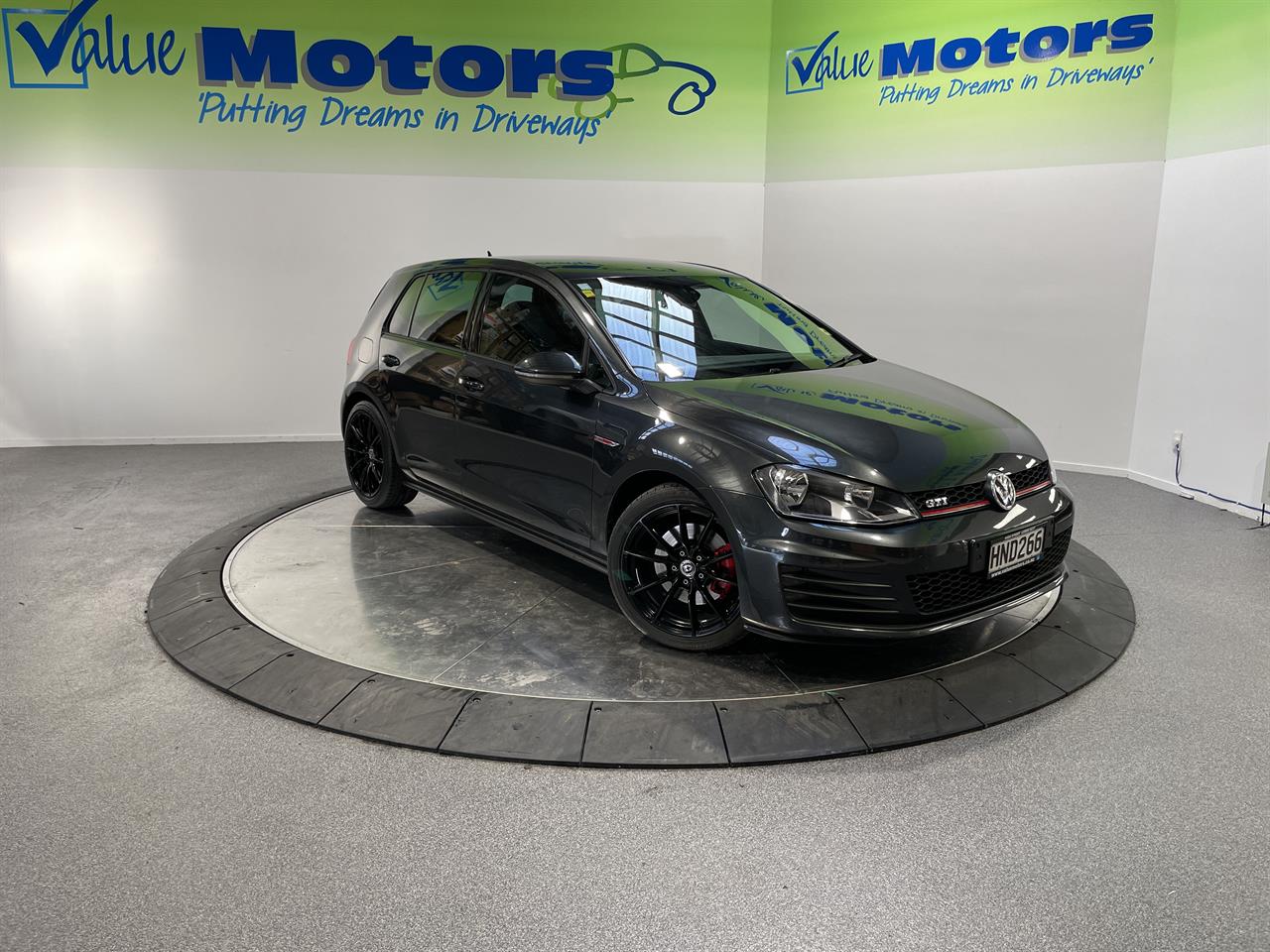 2014 Volkswagen GOLF