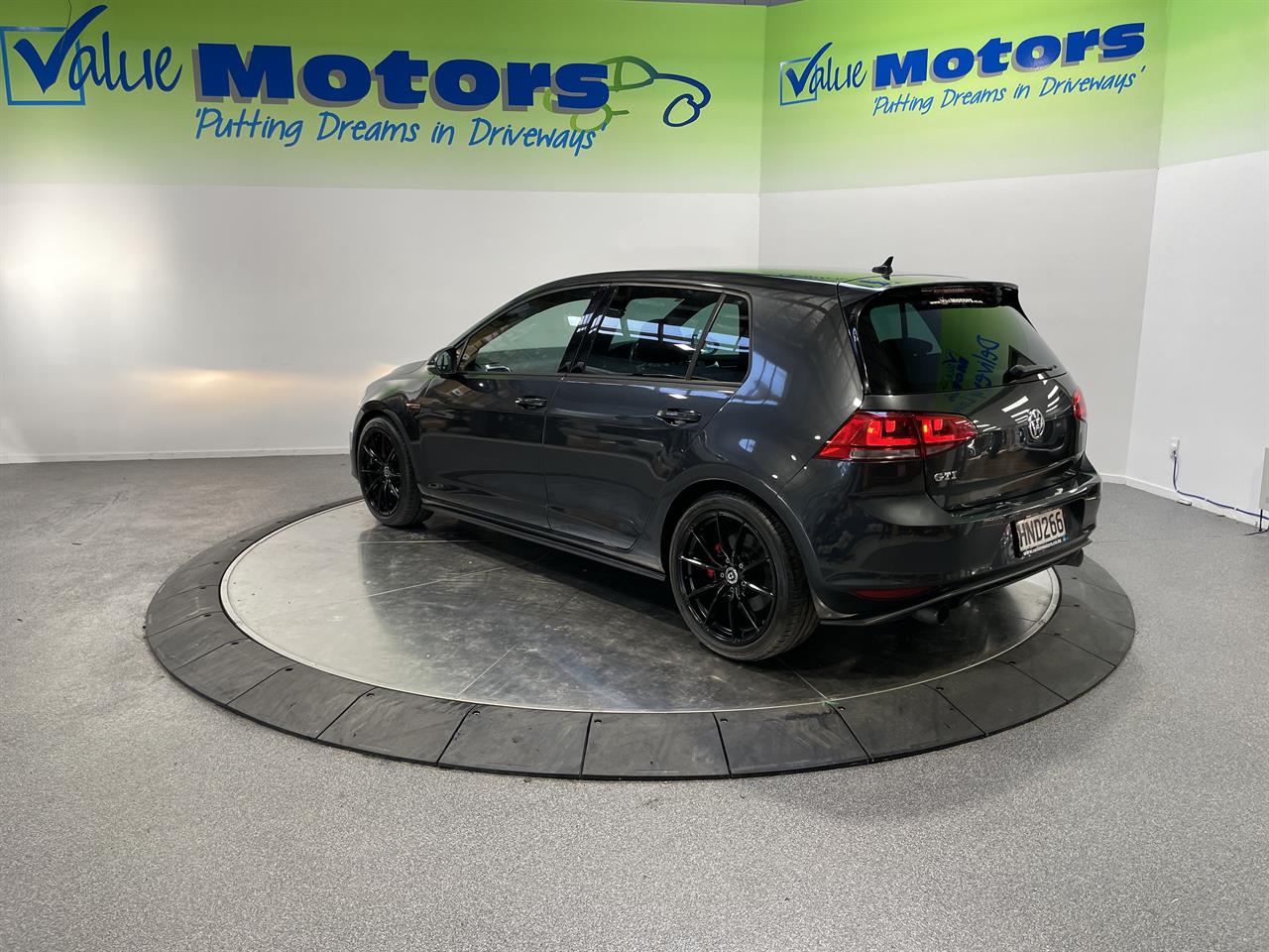 2014 Volkswagen GOLF