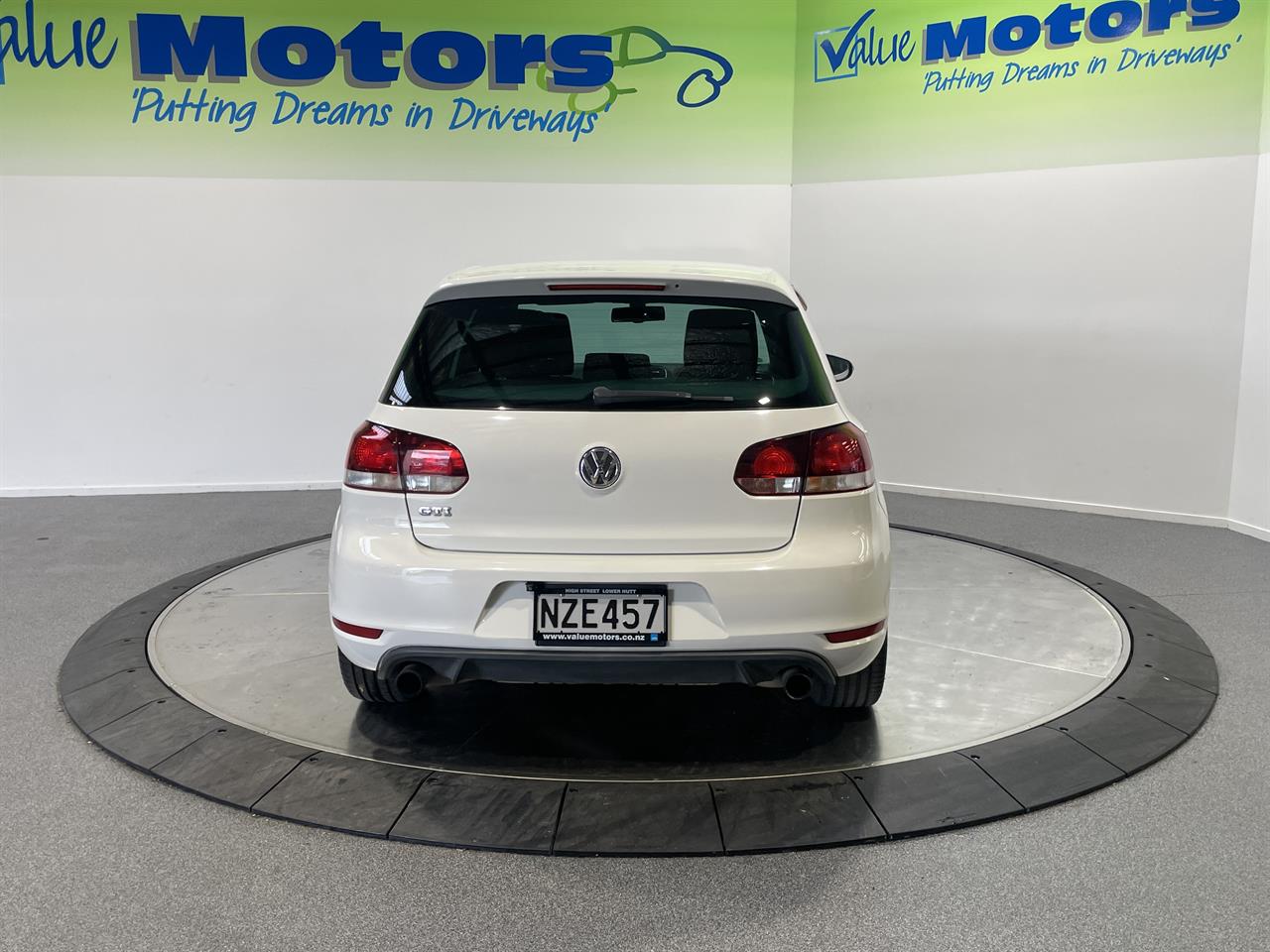 2011 Volkswagen GOLF