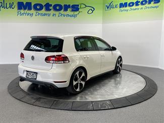 2011 Volkswagen GOLF - Thumbnail