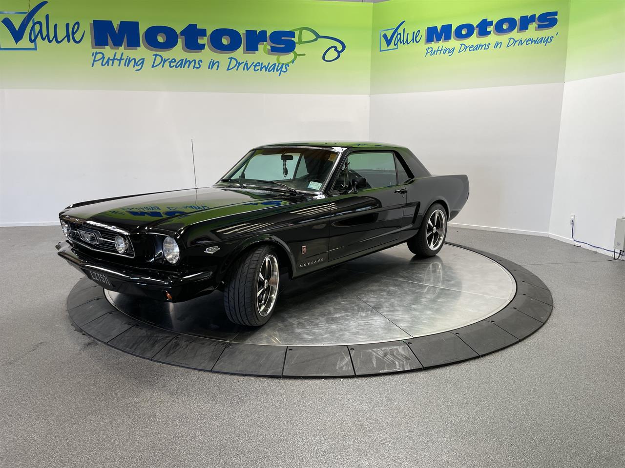 1966 Ford MUSTANG