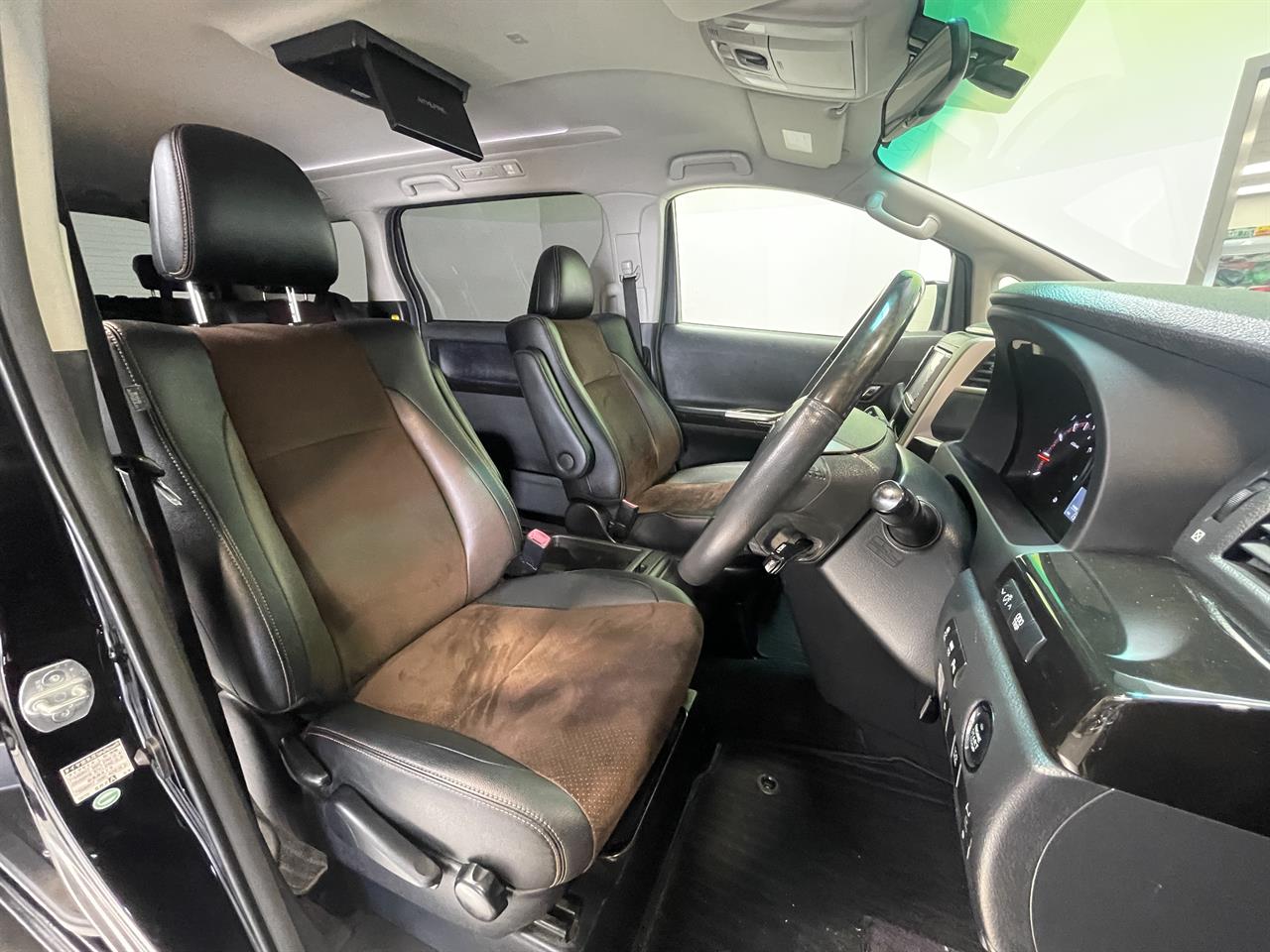 2013 Toyota ALPHARD