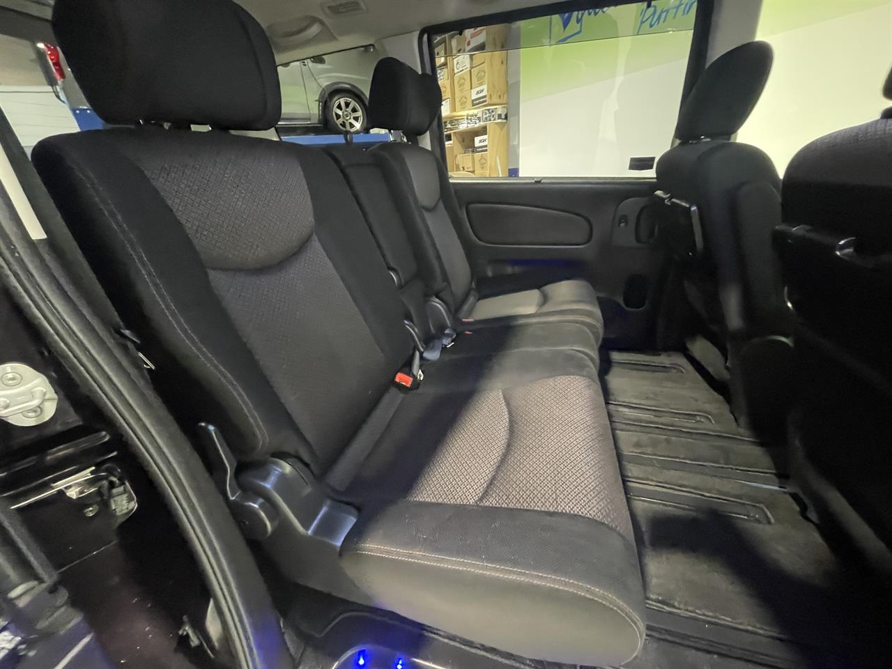 2012 Nissan SERENA