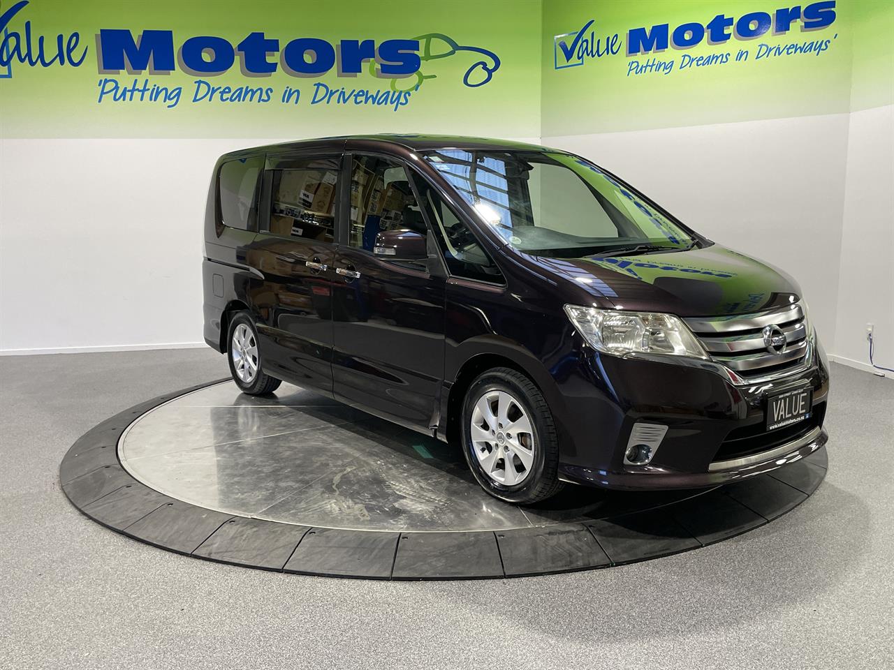 2012 Nissan SERENA