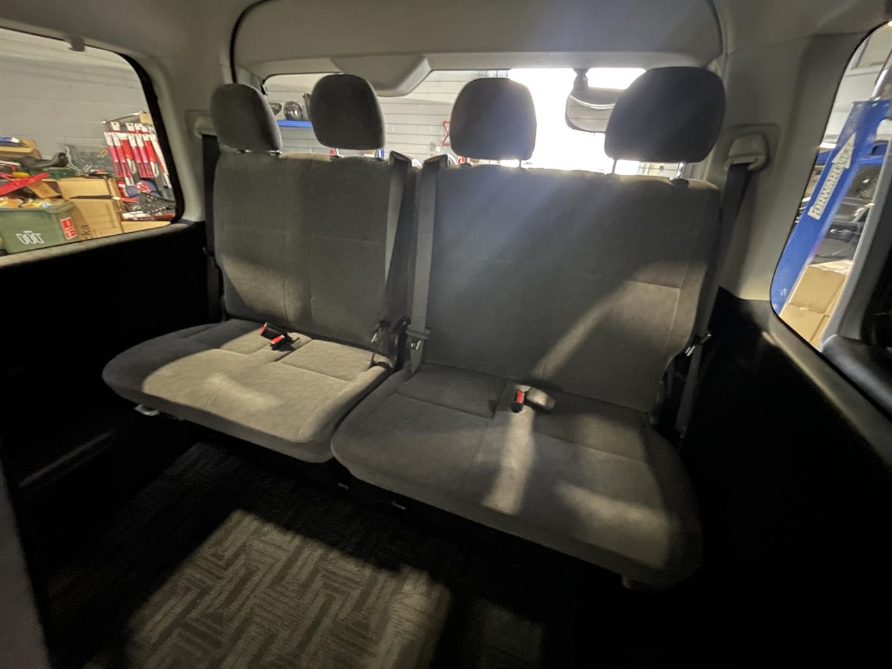 2016 Toyota hiace