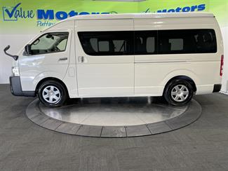 2024 Toyota hiace - Thumbnail