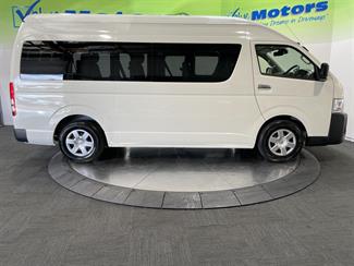 2024 Toyota hiace - Thumbnail