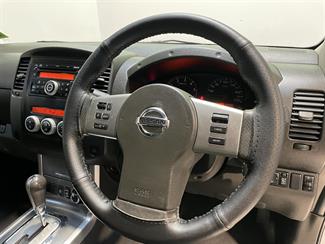 2011 Nissan NAVARA - Thumbnail