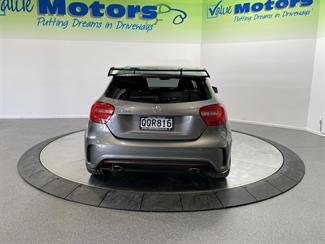 2013 Mercedes-Benz A250 - Thumbnail