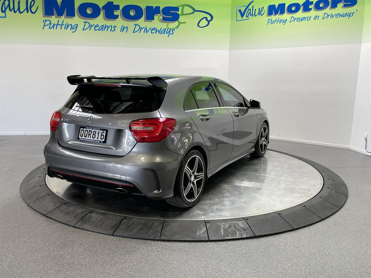 2013 Mercedes-Benz A250