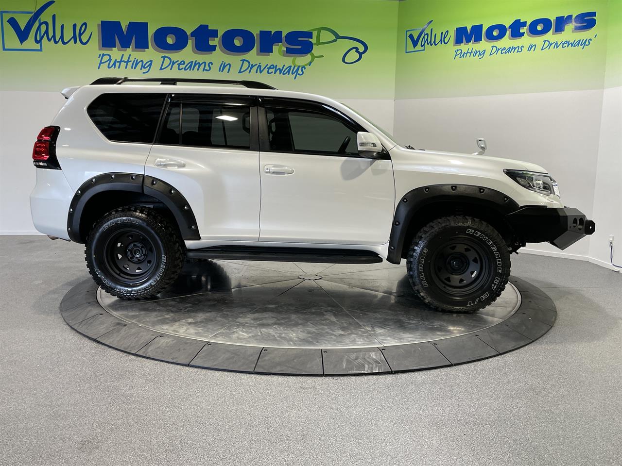 2018 Toyota LANDCRUISER