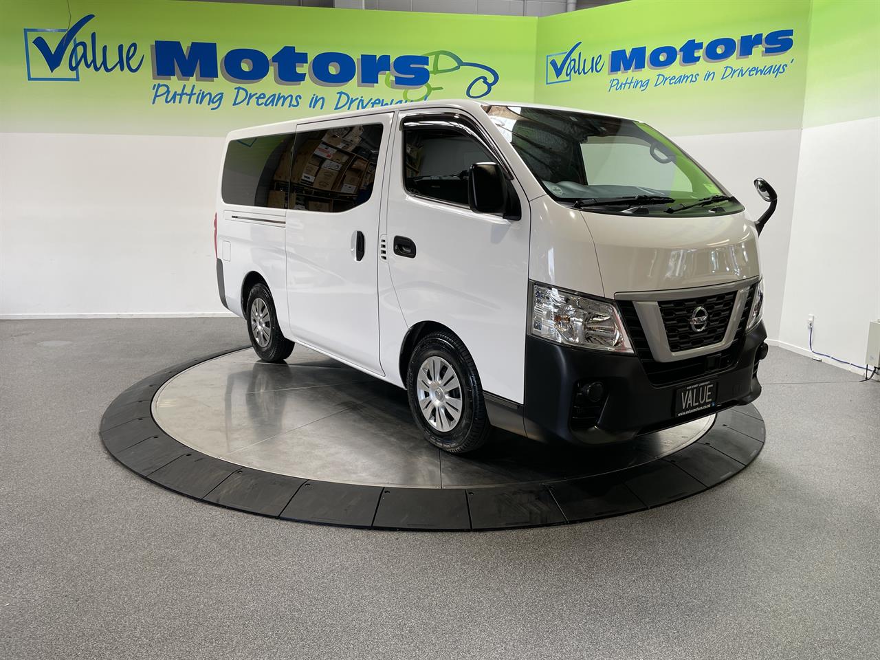 2019 Nissan NV350