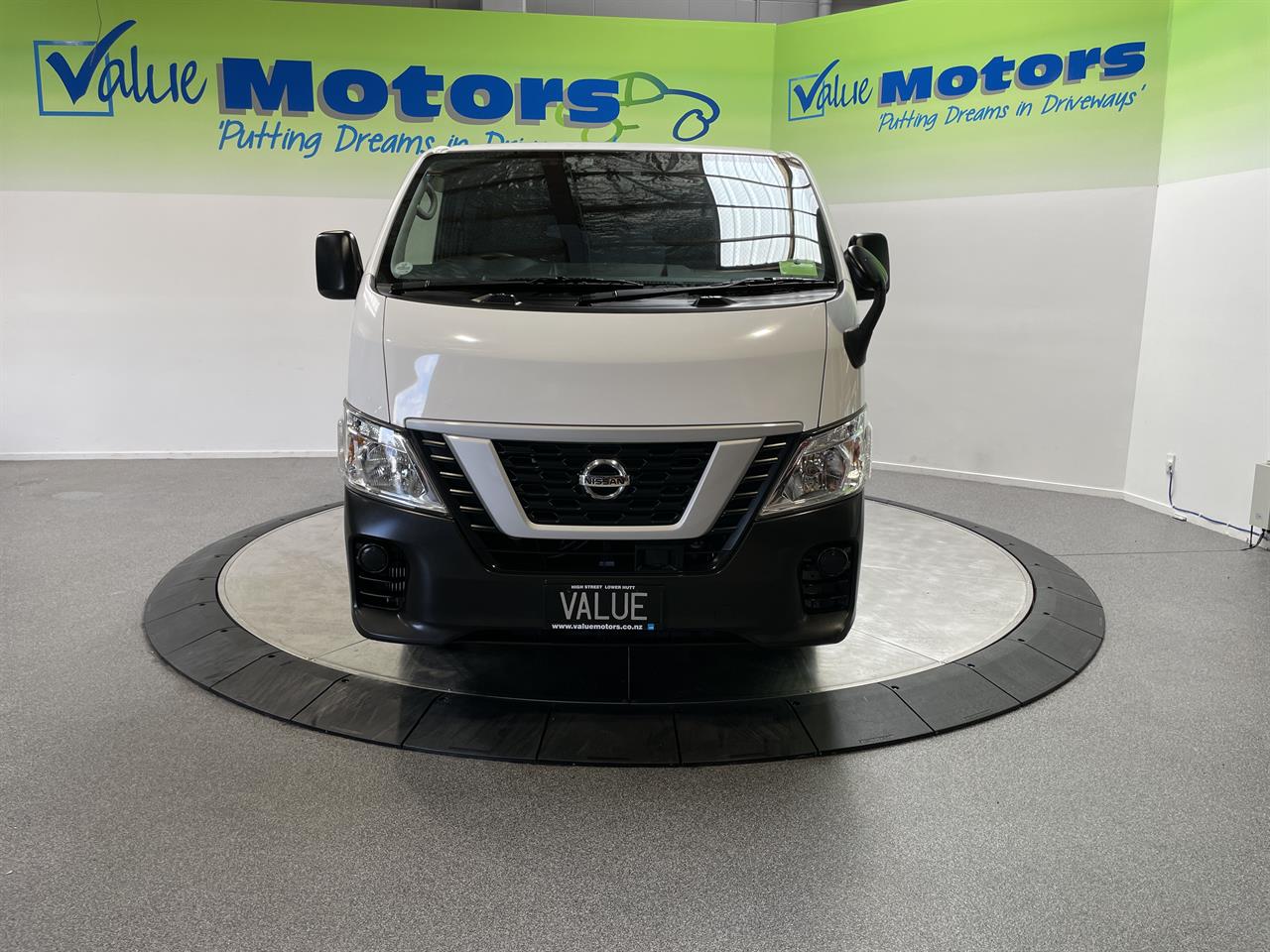 2019 Nissan NV350