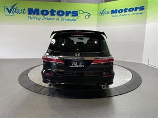 2012 Honda odyssey - Thumbnail