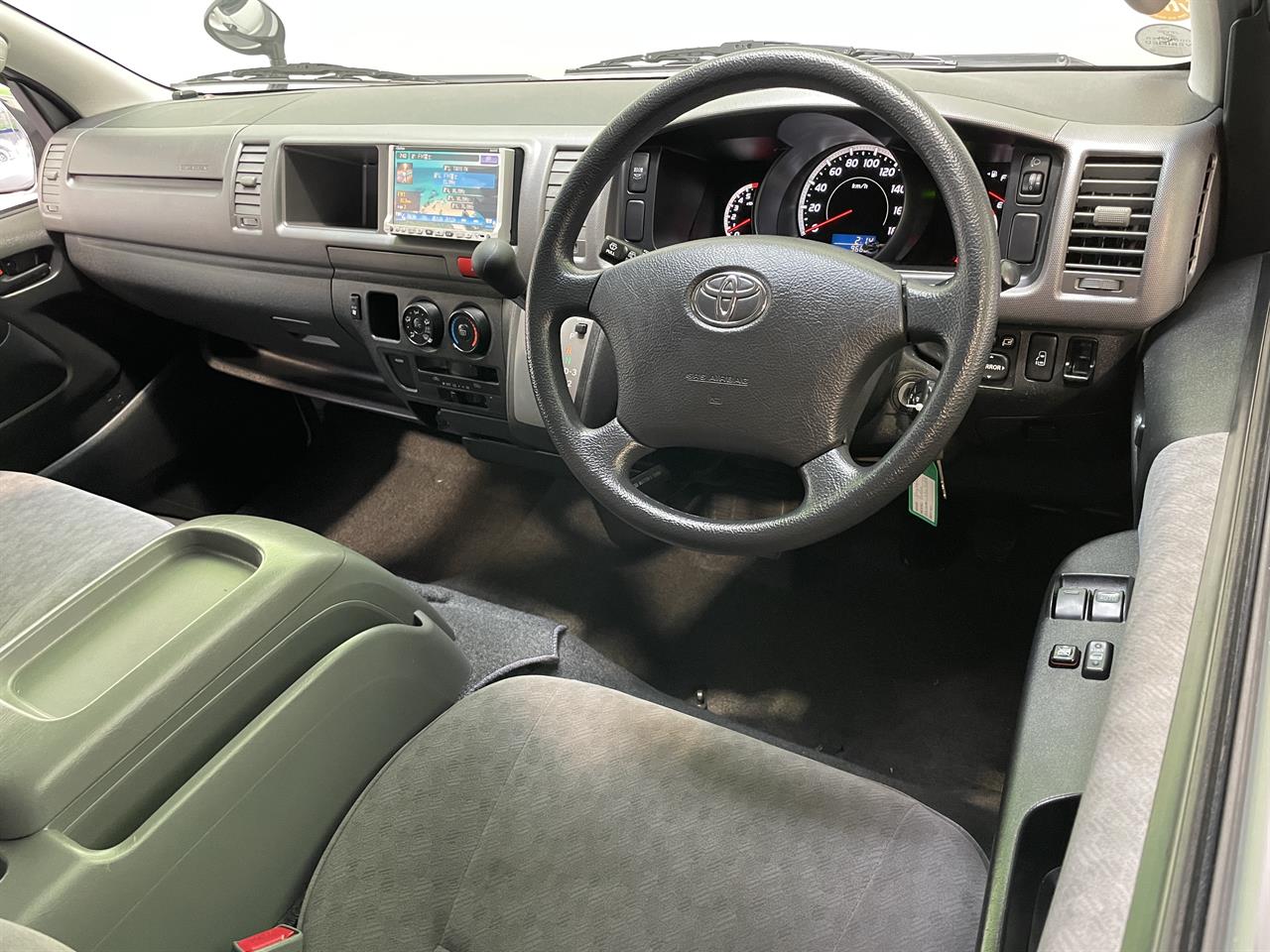 2008 Toyota hiace