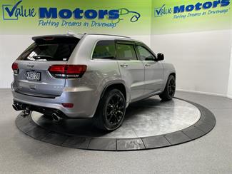 2013 Jeep grand cherokee - Thumbnail