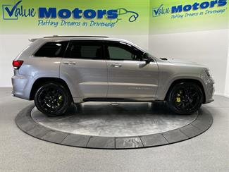 2013 Jeep grand cherokee - Thumbnail