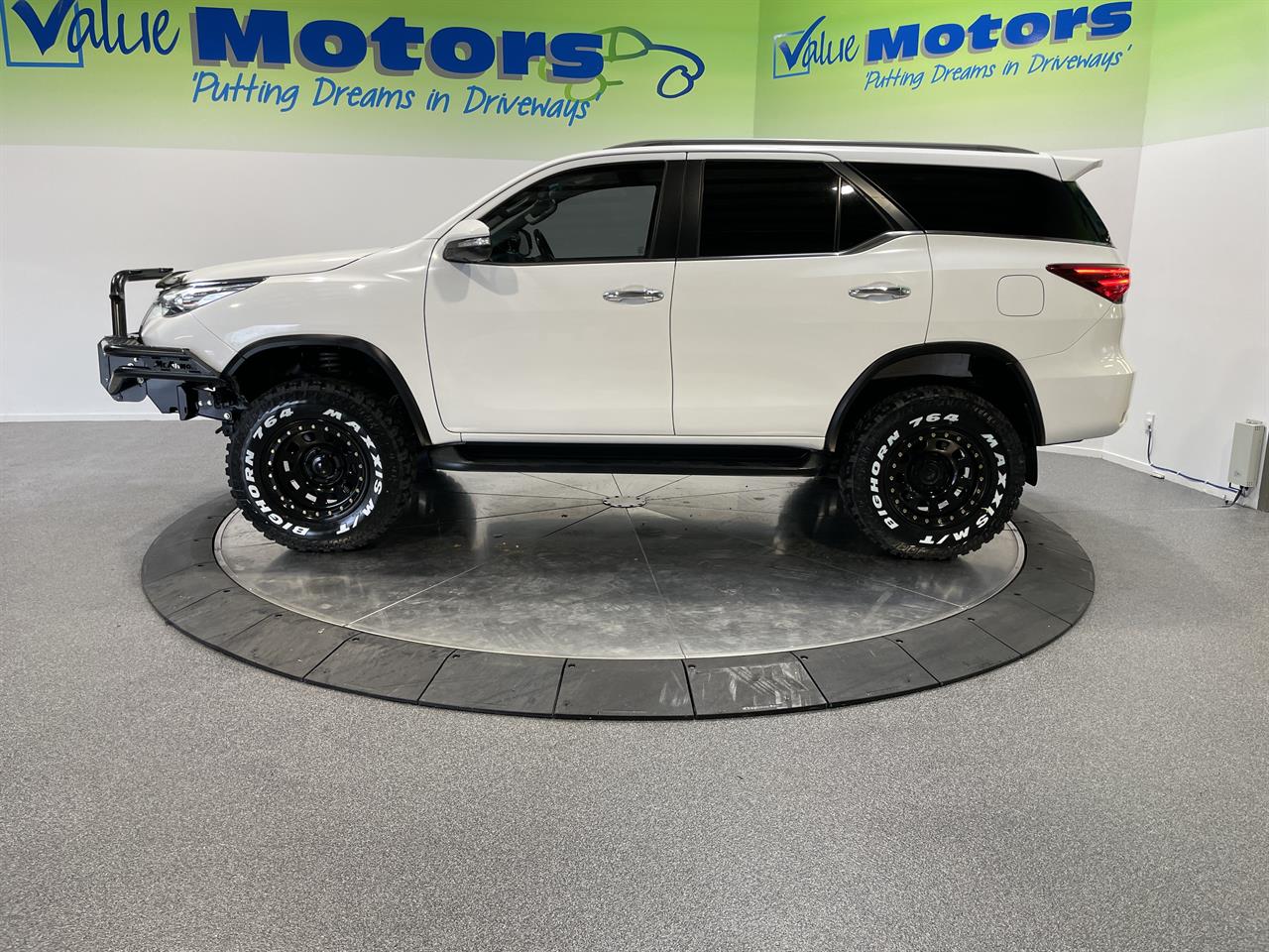 2016 Toyota Fortuner