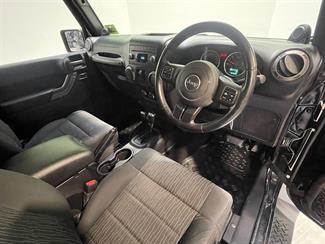 2011 Jeep WRANGLER - Thumbnail