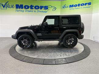 2011 Jeep WRANGLER - Thumbnail