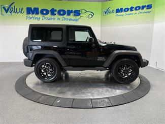 2011 Jeep WRANGLER - Thumbnail