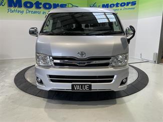 2011 Toyota hiace - Thumbnail