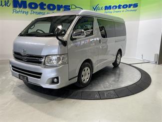 2011 Toyota hiace - Thumbnail