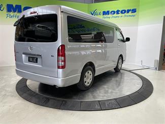 2011 Toyota hiace - Thumbnail