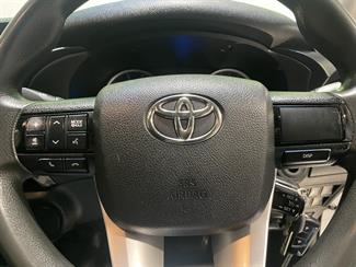 2018 Toyota hilux - Thumbnail