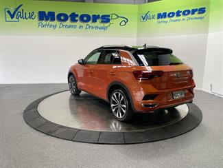 2021 Volkswagen T-Roc - Thumbnail