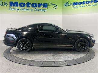 2010 Ford MUSTANG - Thumbnail