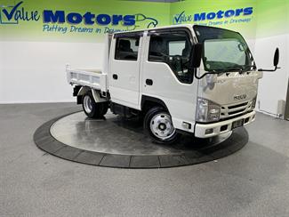 2015 Isuzu Elf - Thumbnail