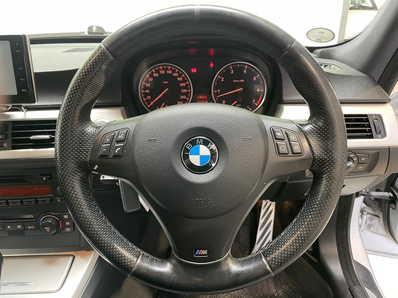 2008 BMW 323i