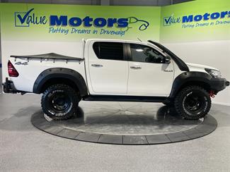 2017 Toyota hilux - Thumbnail