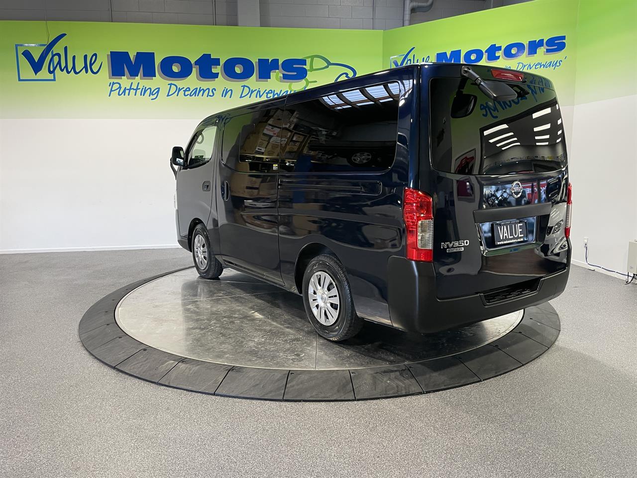 2019 Nissan NV350