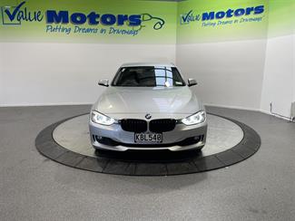 2013 BMW 320i - Thumbnail