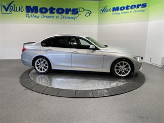 2013 BMW 320i - Thumbnail