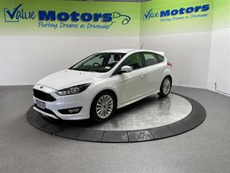 2017 Ford focus - Thumbnail