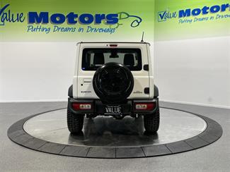 2023 Suzuki JIMNY - Thumbnail