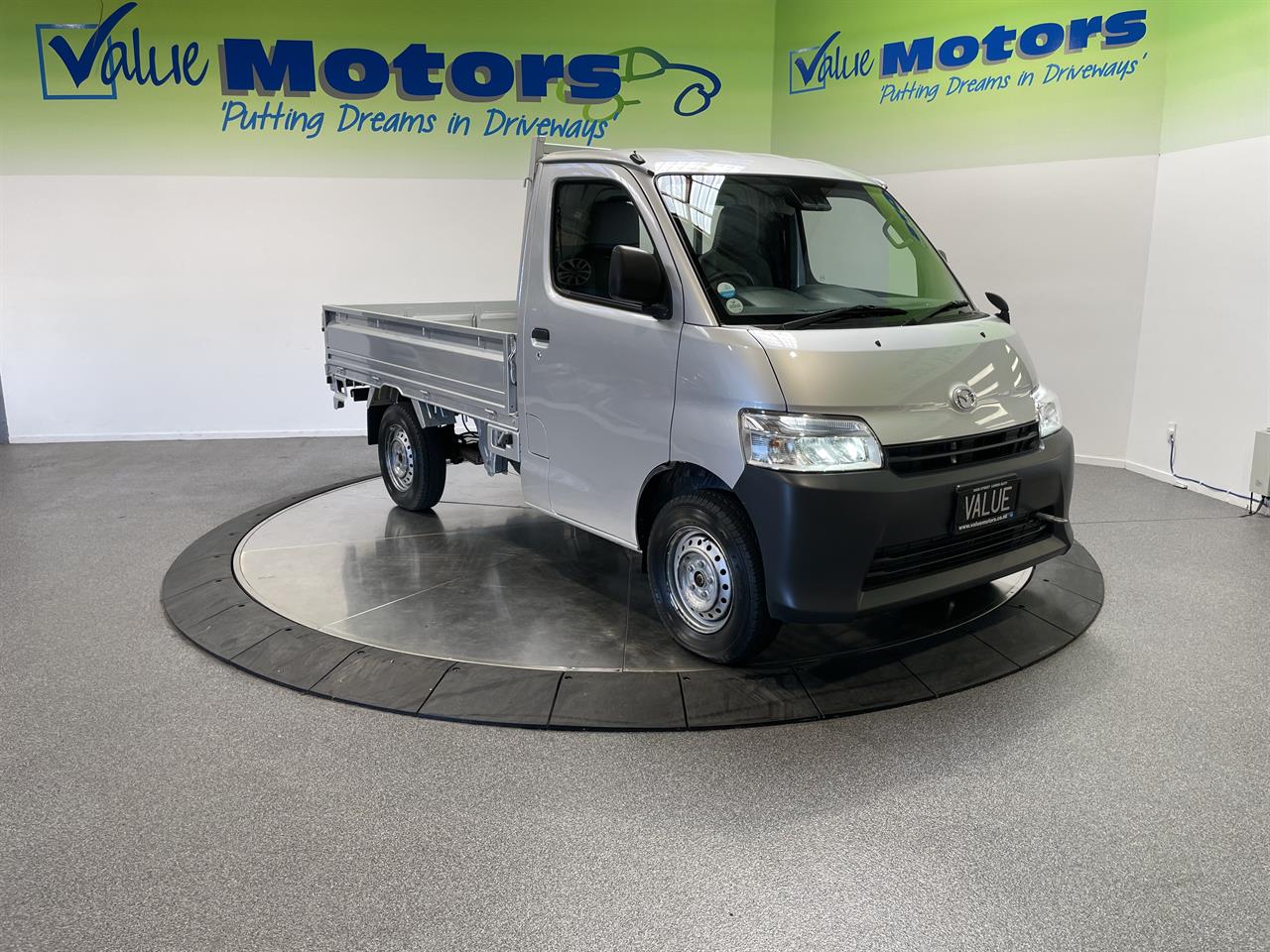 2021 Mazda BONGO