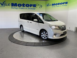 2013 Nissan SERENA - Thumbnail