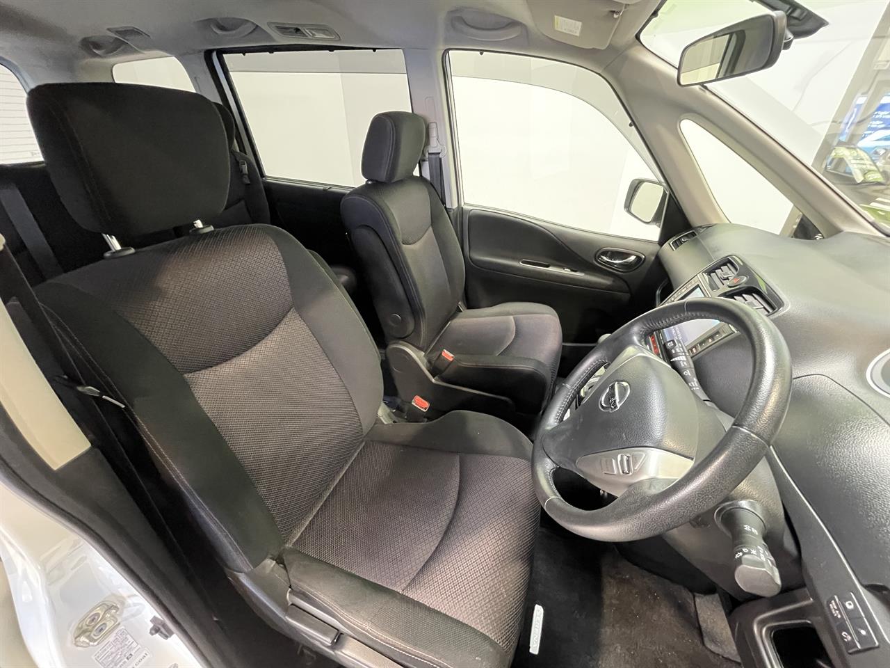 2013 Nissan SERENA