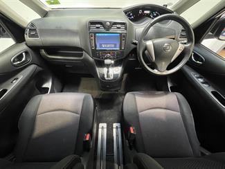 2013 Nissan SERENA - Thumbnail